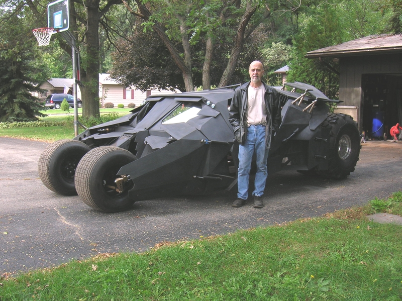 Illustration for article titled Fan-Made Batmobile is Ready for the Gotham Streets